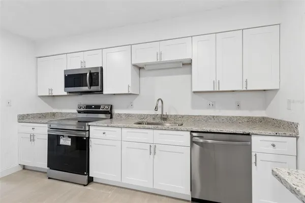 $349,000 | 220 Northwest 33rd Avenue, Gainesville, FL 32609