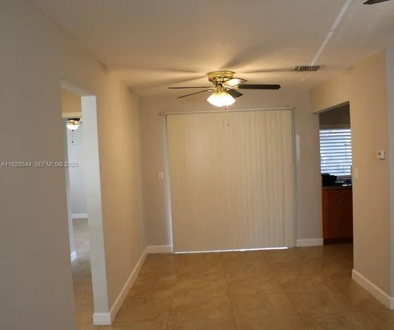 an view of empty room