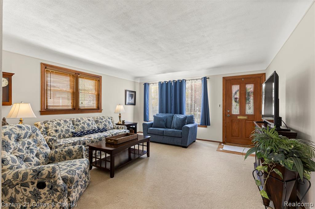 3835 Grange Road Trenton, MI 48183 - Photo 7 of 43 Gallery Image 7