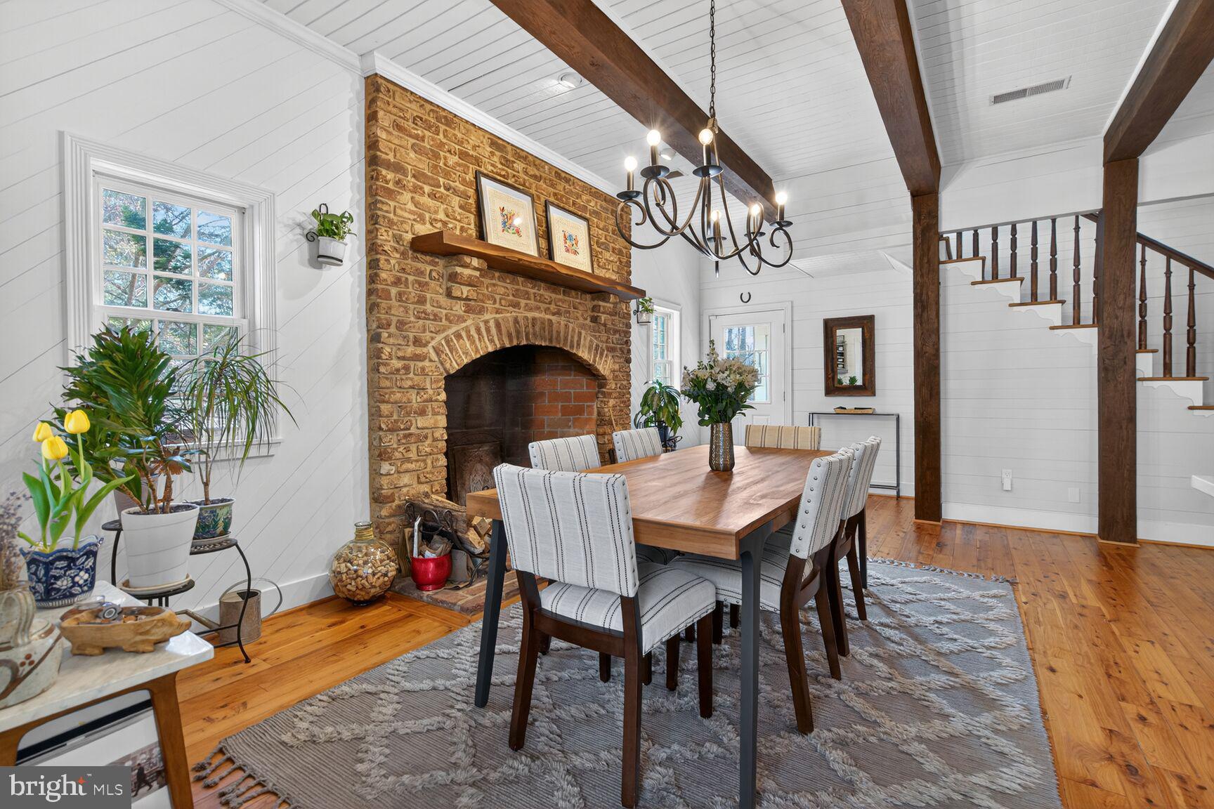 17641 Raven Rocks Road Bluemont, VA 20135 - Photo 23 of 109 Shiplap Walls, Australian Cypress Floors