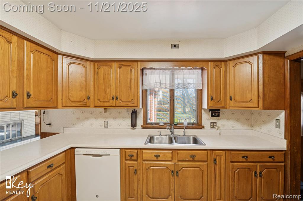 15769 Haggerty Road Belleville, MI 48111 - Photo 15 of 63