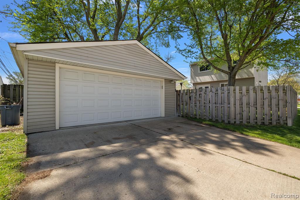 3186 Cumberland Road Berkley, MI 48072 - Photo 36 of 38 Gallery Image 36