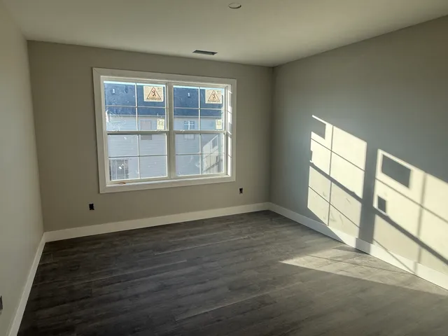 $339,900 | 1409 Sand Dollar Drive, Champaign, IL 61822