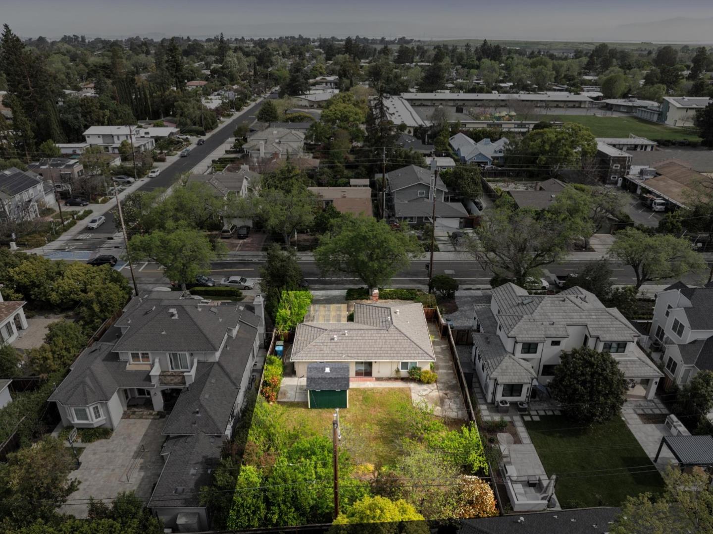 2704 Louis Road Palo Alto, CA 94303 - Photo 4 of 30