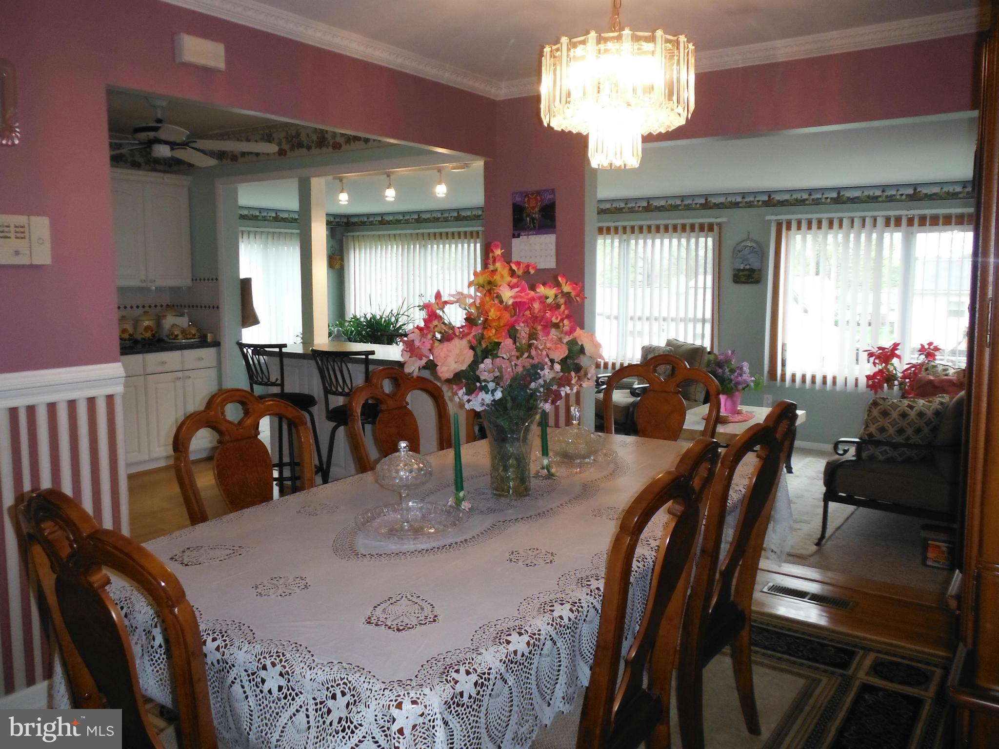 504 Nollmeyer Road Baltimore, MD 21220 - Photo 4 of 23 Dining Room
