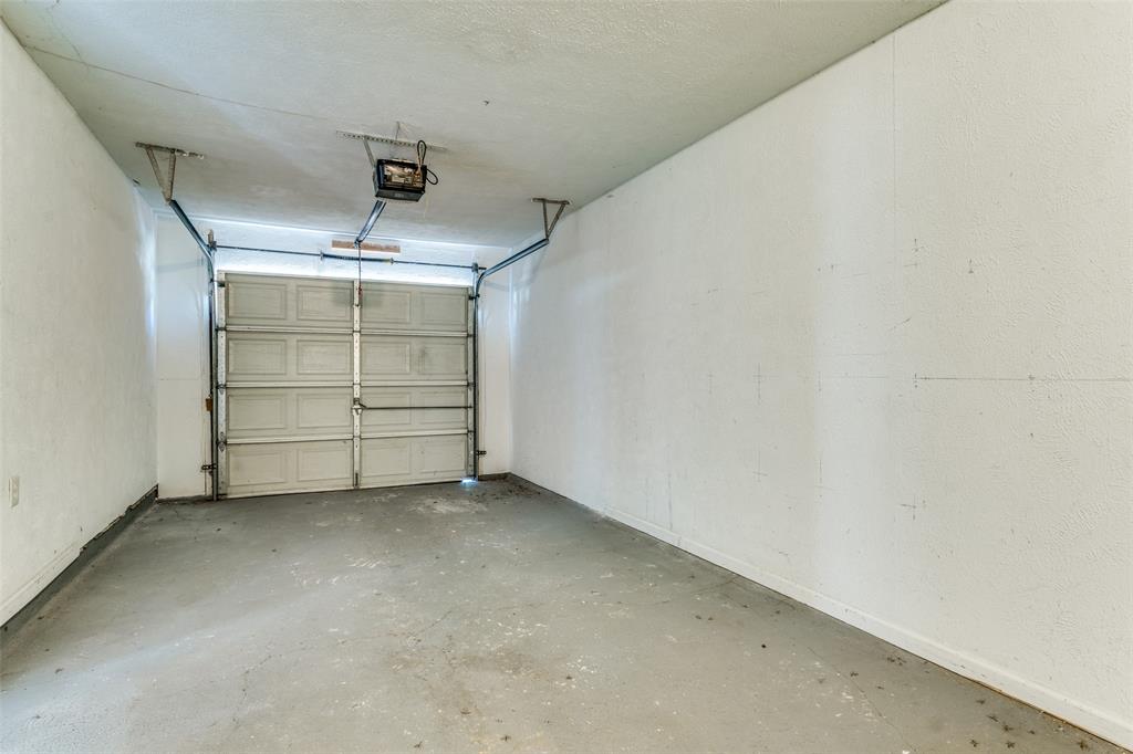 4312 Ridgedale Drive Mesquite, TX 75150 - Photo 17 of 23 a view of a garage
