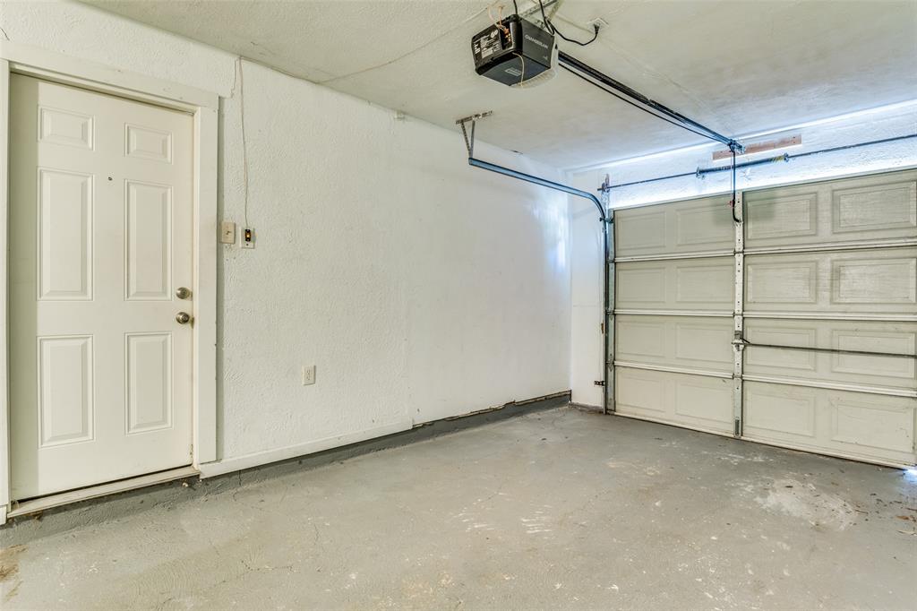 4312 Ridgedale Drive Mesquite, TX 75150 - Photo 18 of 23 an empty room with a empty space