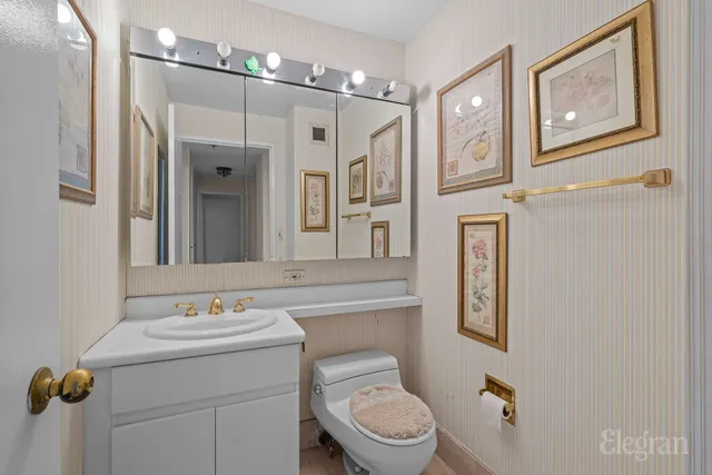 $925,000 | 112-01 Queens Boulevard, Unit 16F | Forest Hills