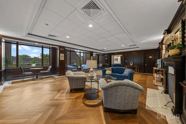 $925,000 | 112-01 Queens Boulevard, Unit 16F | Forest Hills