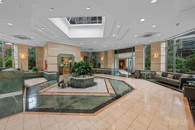 $925,000 | 112-01 Queens Boulevard, Unit 16F | Forest Hills