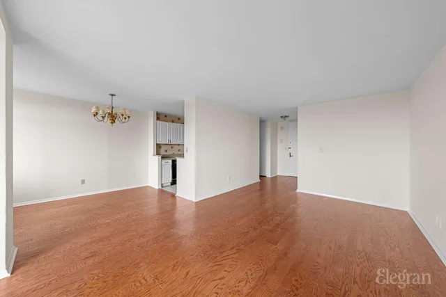 $925,000 | 112-01 Queens Boulevard, Unit 16F | Forest Hills