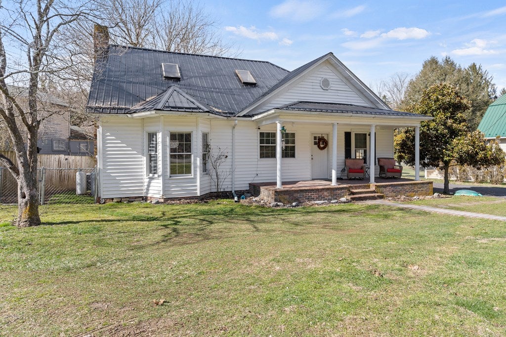 31717 Old Saltworks Road Meadowview, VA 24361 - Photo 17 of 26 Gallery Image 17