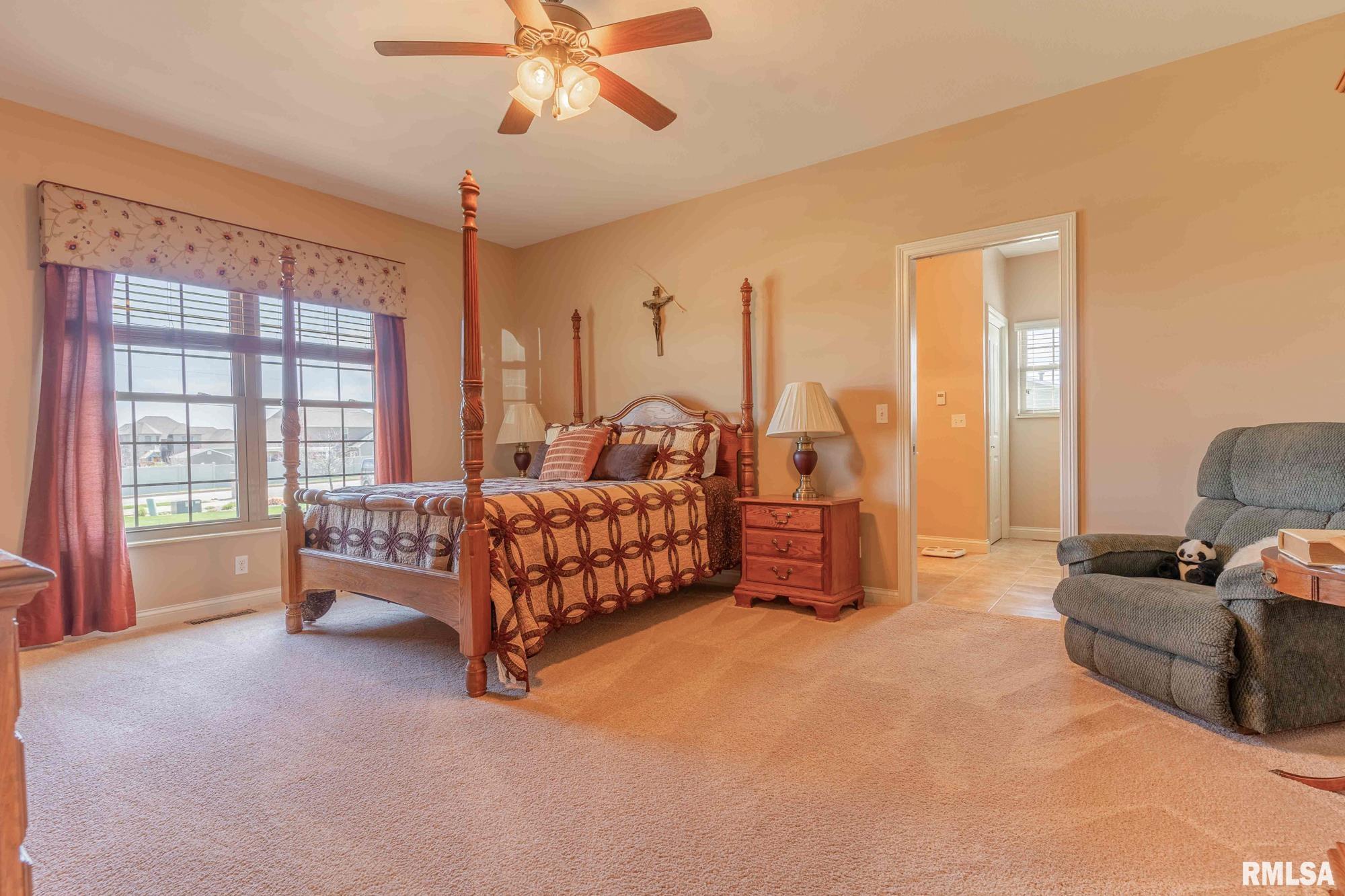 900 Dallas Road Washington, IL 61571 - Photo 42 of 62 Gallery Image 42