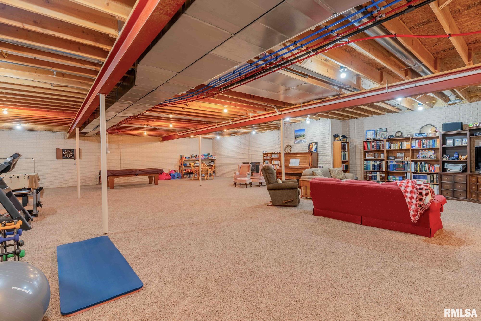900 Dallas Road Washington, IL 61571 - Photo 55 of 62 Gallery Image 55