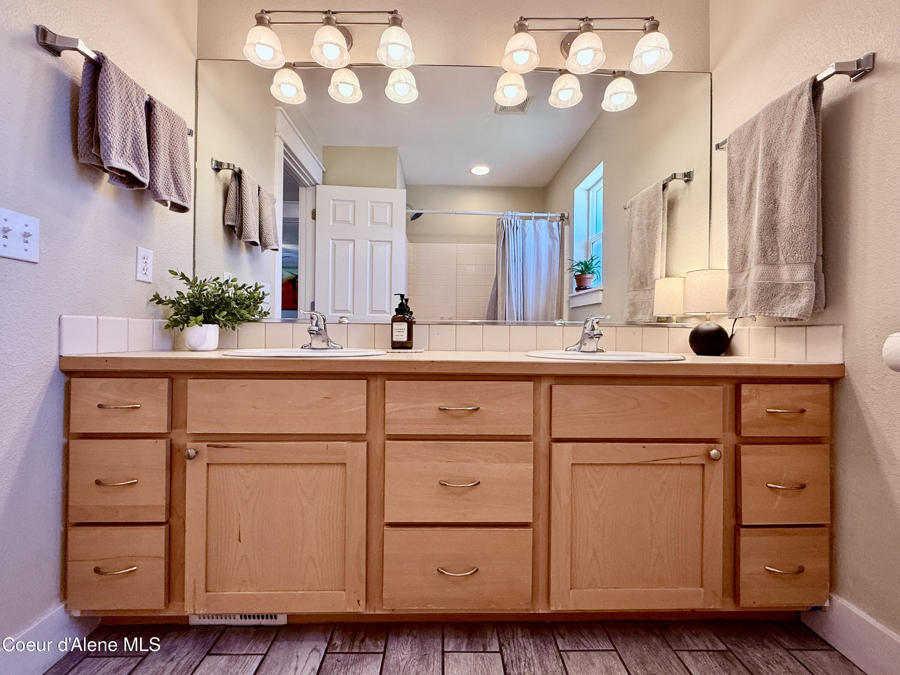 1291 North Center Green Loop Coeur D'Alene, ID 83815 - Photo 16 of 20 IMG_0042