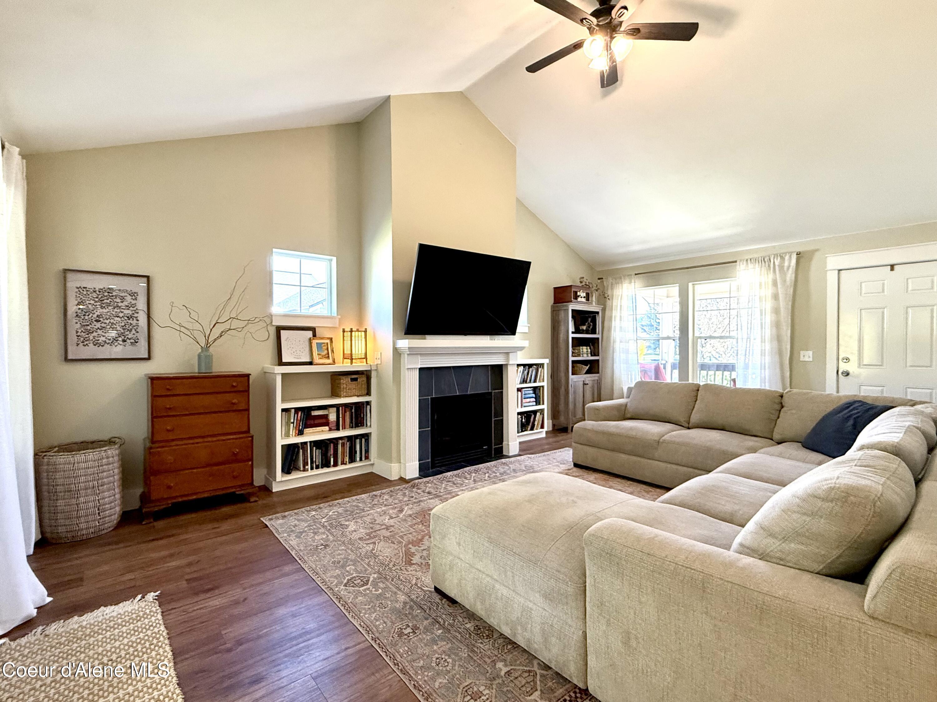 1291 North Center Green Loop Coeur D'Alene, ID 83815 - Photo 2 of 20 IMG_0064