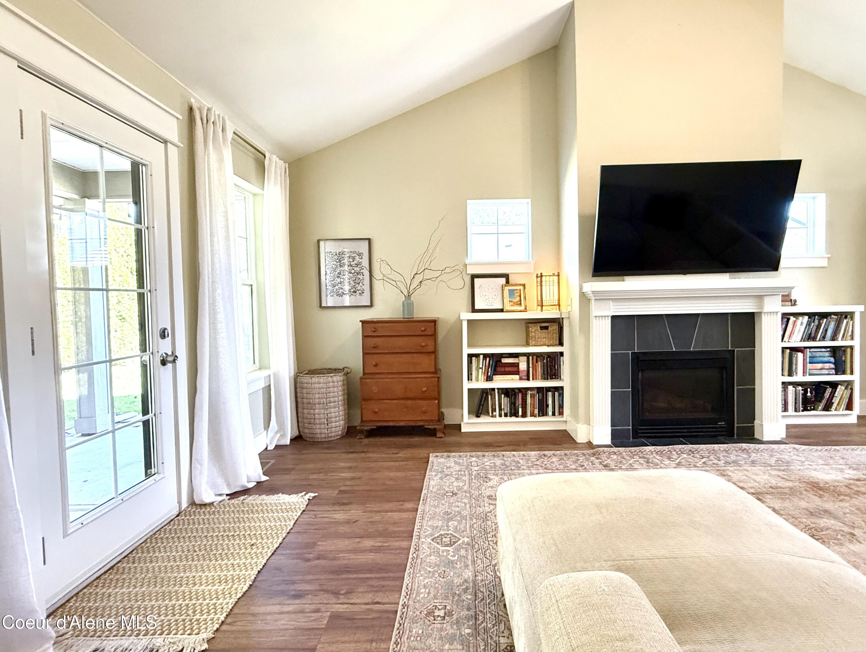 1291 North Center Green Loop Coeur D'Alene, ID 83815 - Photo 3 of 20 IMG_0065