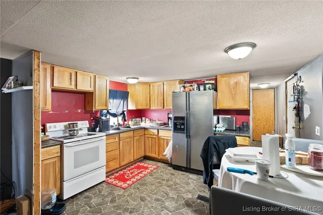 $200,000 | 3119 West Kent Sr 256, Austin, IN 47102