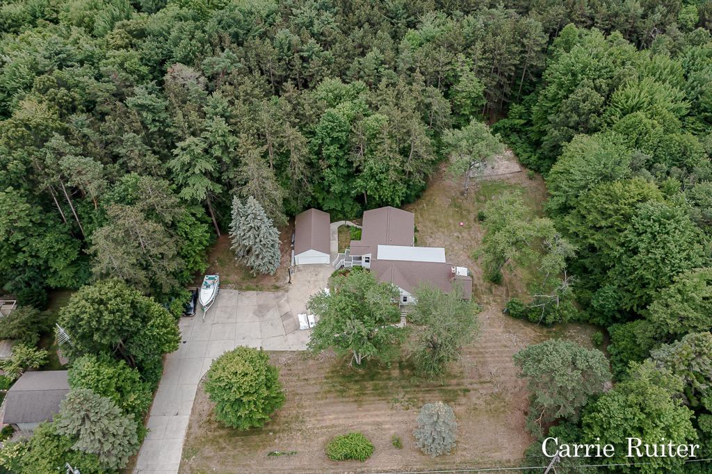 16838 Taft Road Spring Lake, MI 49456 - Photo 31 of 38 1638Taft09Lores
