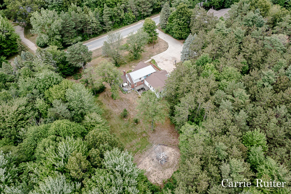 16838 Taft Road Spring Lake, MI 49456 - Photo 33 of 38 1638Taft14Lores
