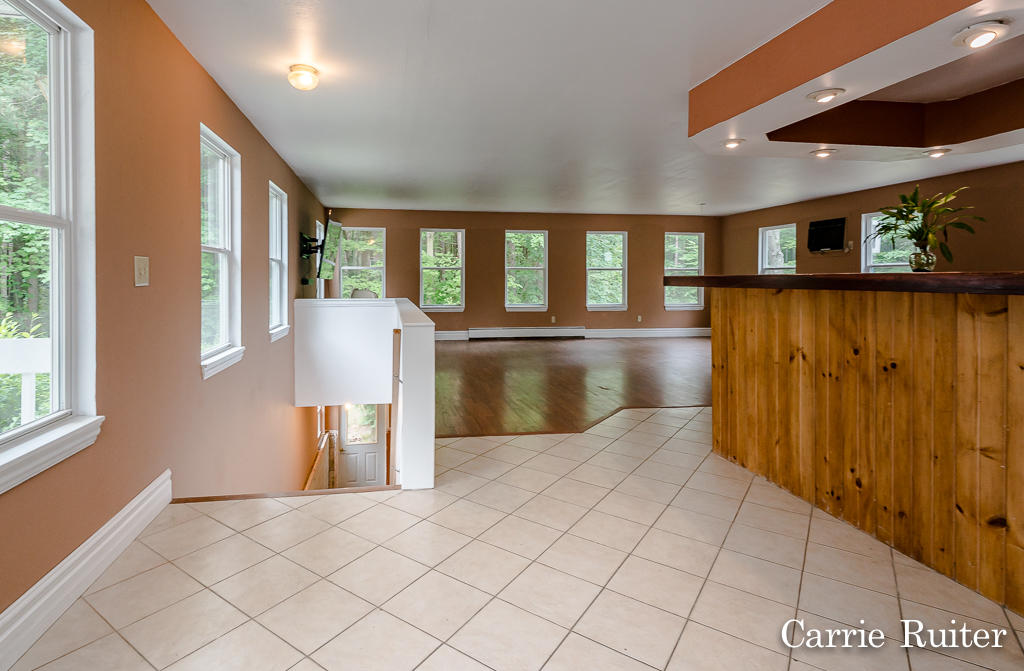 16838 Taft Road Spring Lake, MI 49456 - Photo 6 of 38 1638Taft16Lores