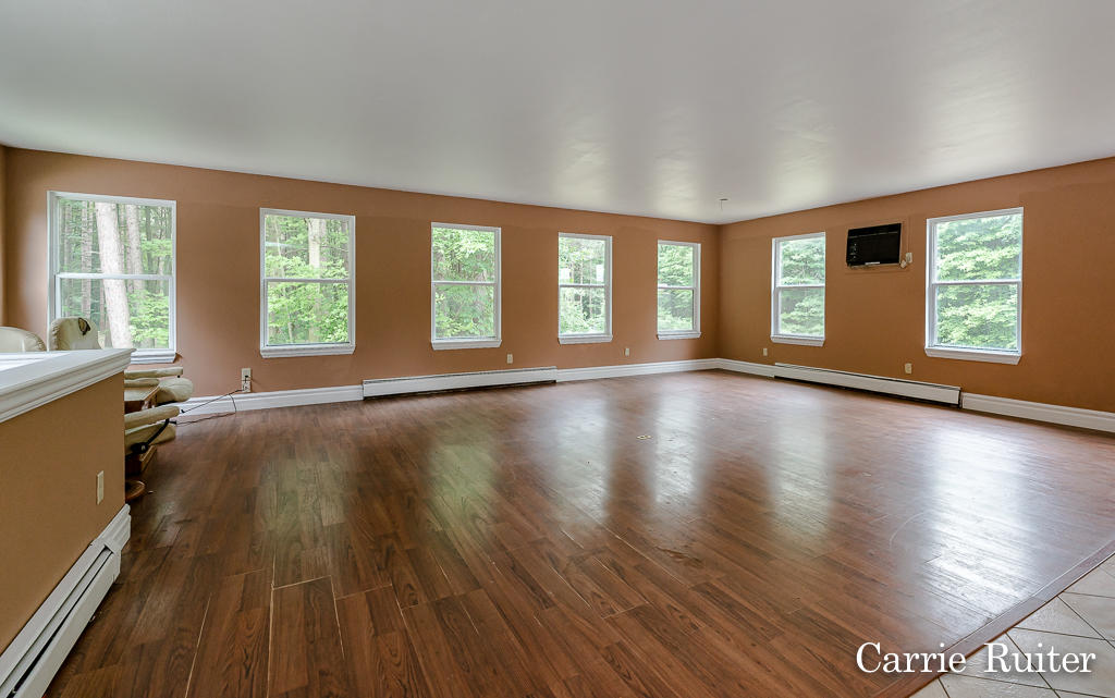 16838 Taft Road Spring Lake, MI 49456 - Photo 8 of 38 1638Taft18Lores