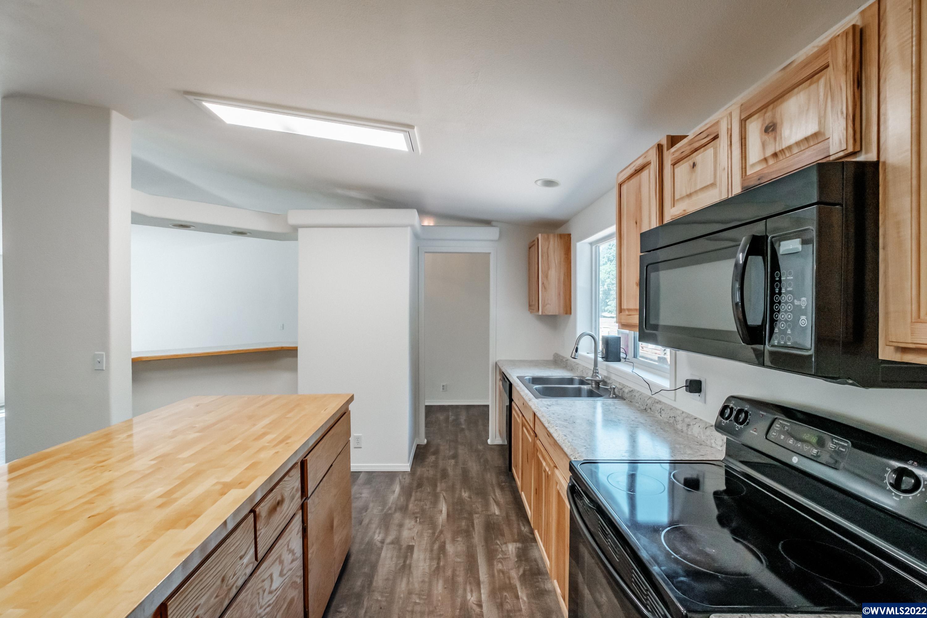 31050 South 3rd Street Lebanon, OR 97355 - Photo 11 of 42