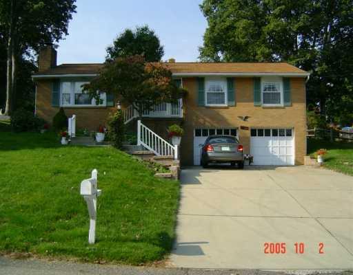 204 Wyngate Road Coraopolis, PA 15108 - Photo 1 of 8 Exterior Front.