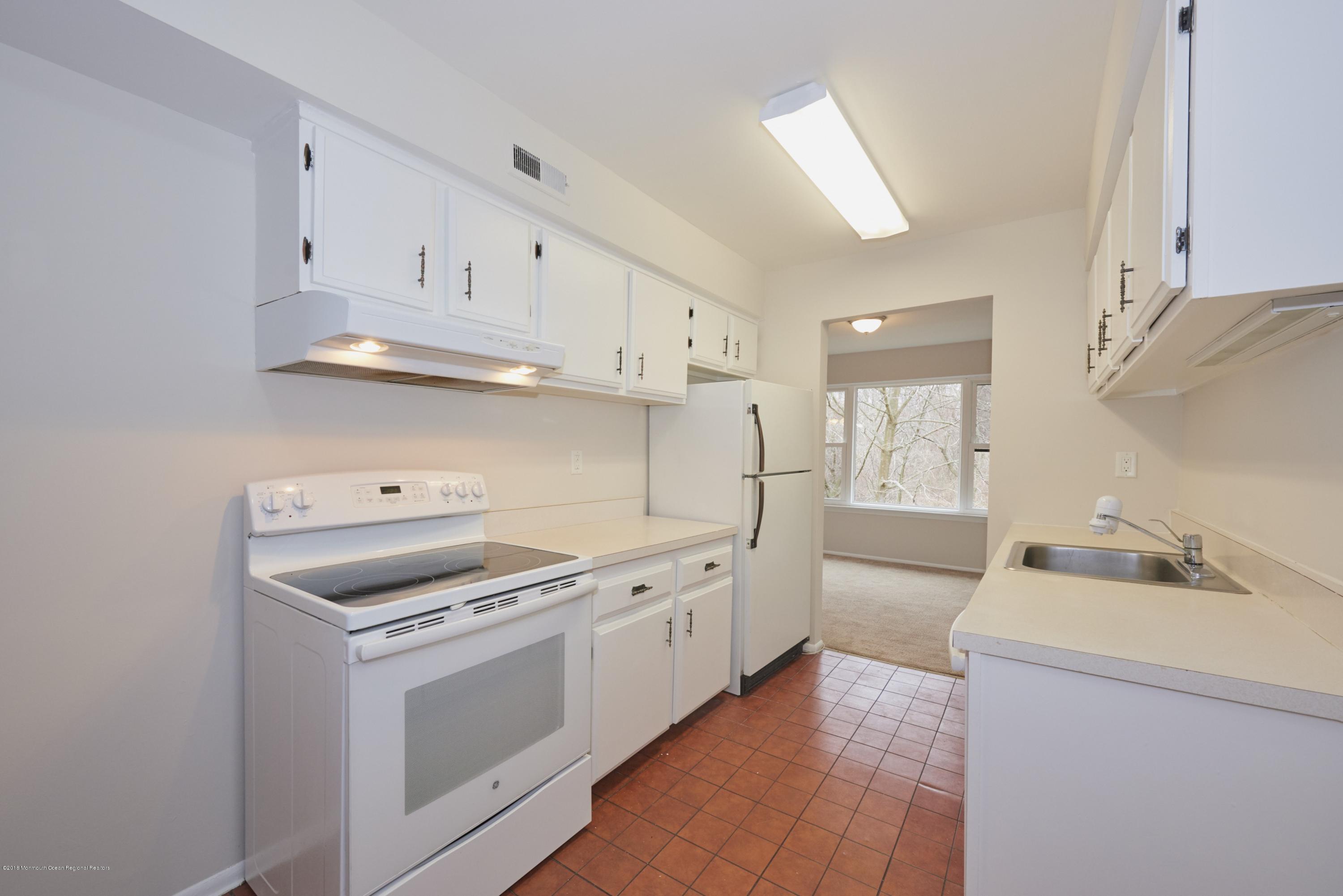 200 Portland Road, Unit D 6 Highlands, NJ 07732 - Photo 10 of 32 BAP_8961