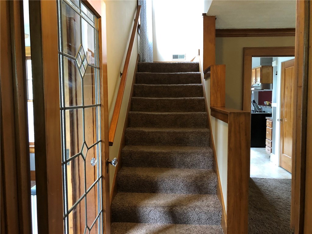 68 Roseview Avenue Rochester, NY 14609 - Photo 4 of 49