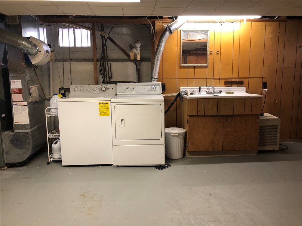 68 Roseview Avenue Rochester, NY 14609 - Photo 41 of 49