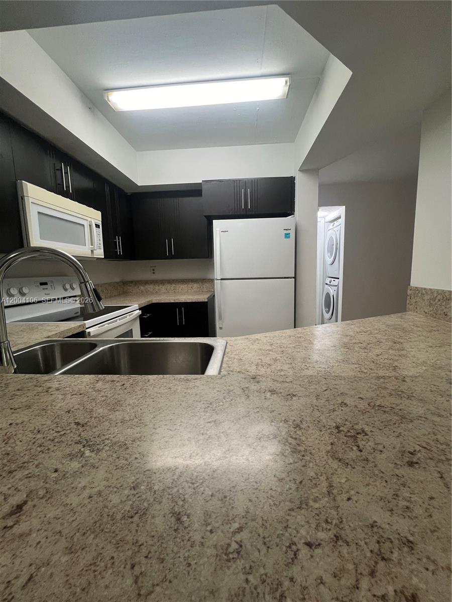 8335 Southwest 152nd Avenue, Unit B401 Miami, FL 33193 - Photo 13 of 24
