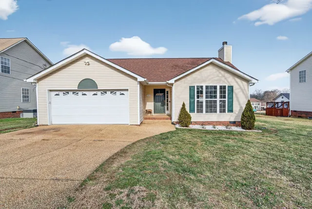 $319,900 | 405 Bradford Circle, Columbia, TN 38401