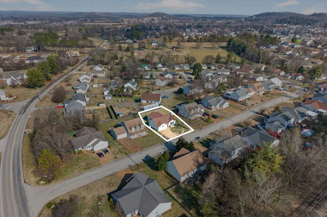 $319,900 | 405 Bradford Circle, Columbia, TN 38401