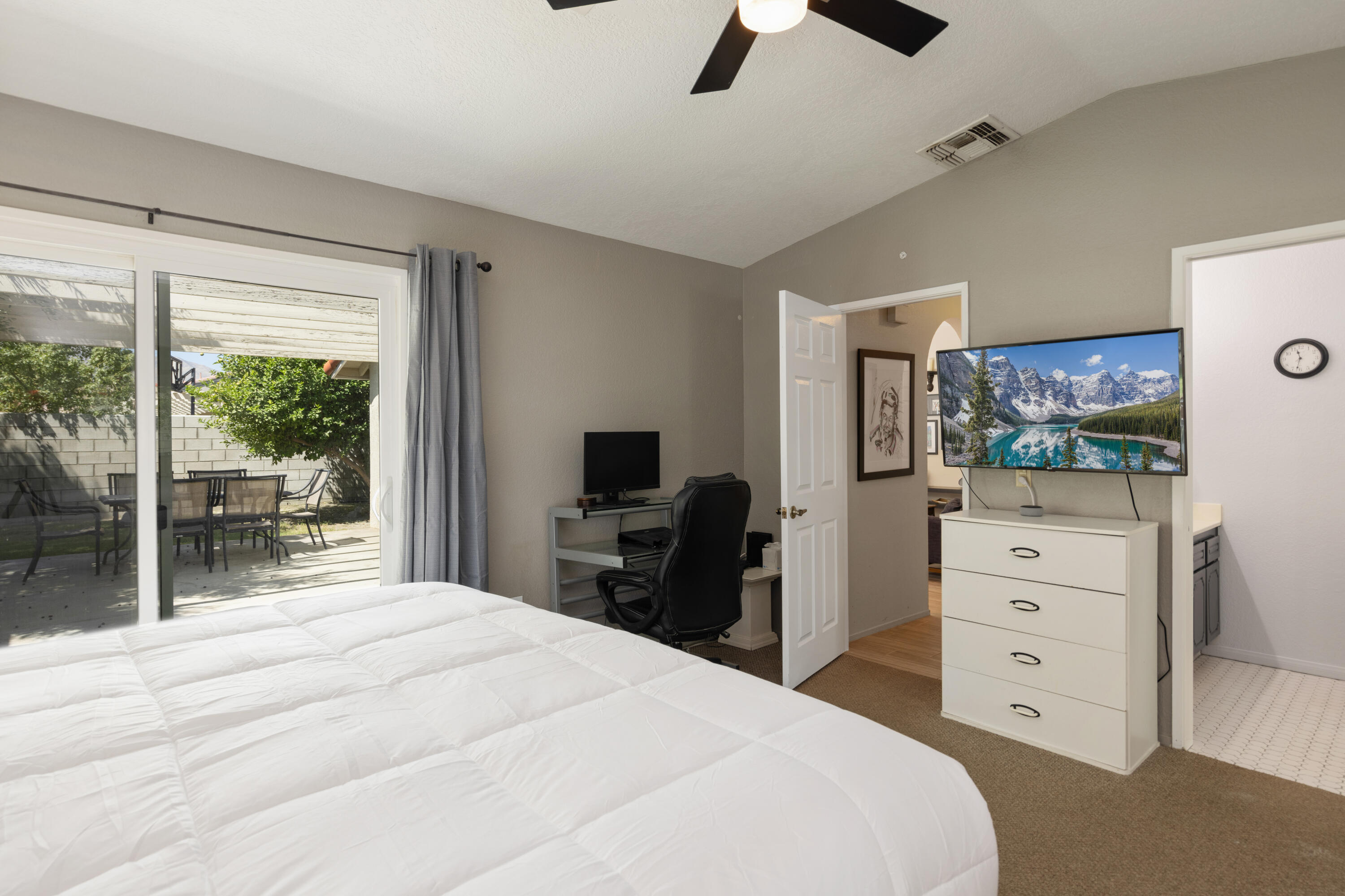 67255 Rango Road Cathedral City, CA 92234 - Photo 11 of 19 011PrimaryBedroom