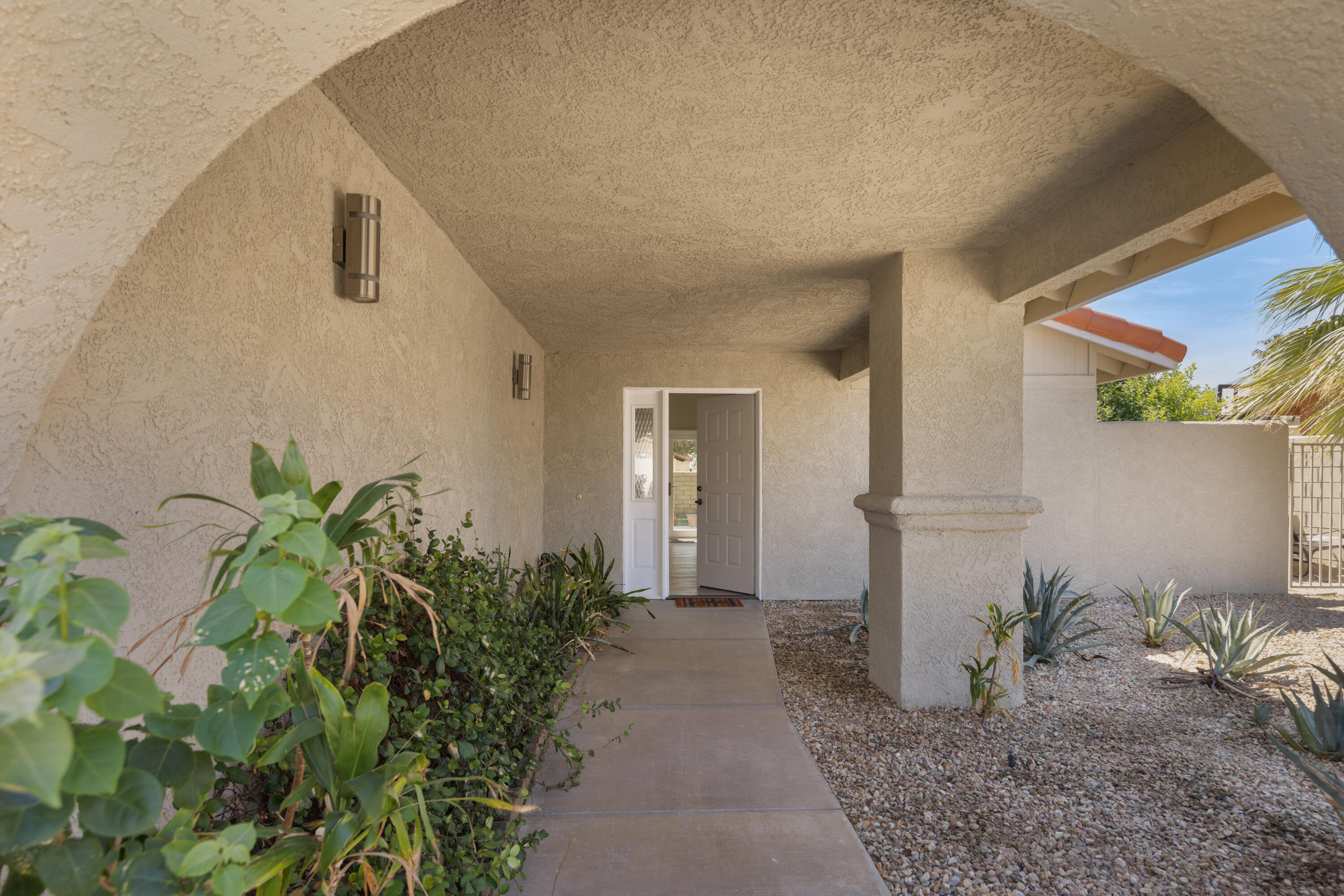 67255 Rango Road Cathedral City, CA 92234 - Photo 2 of 19 002FrontDoor