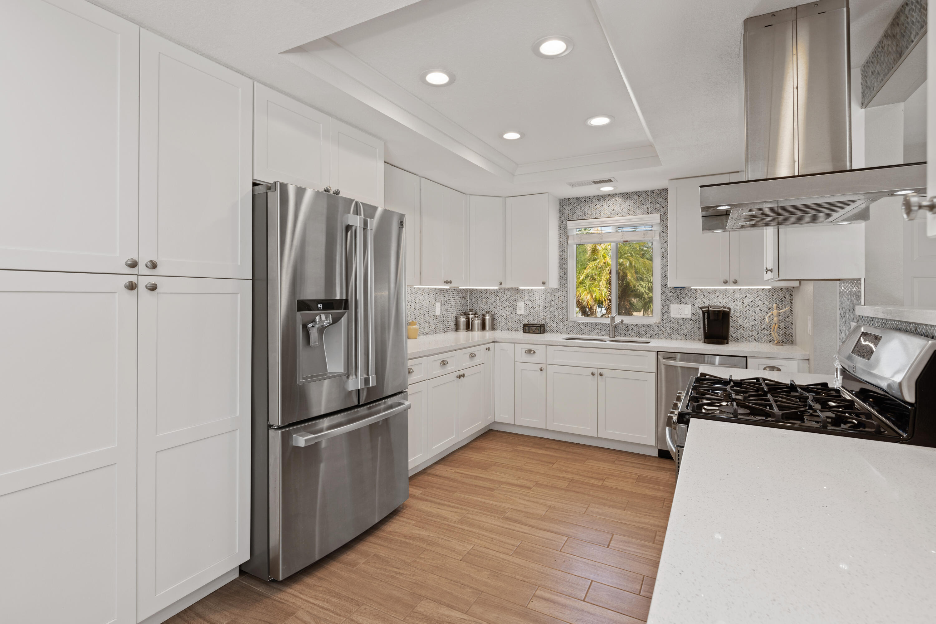 67255 Rango Road Cathedral City, CA 92234 - Photo 4 of 19 004Kitchen