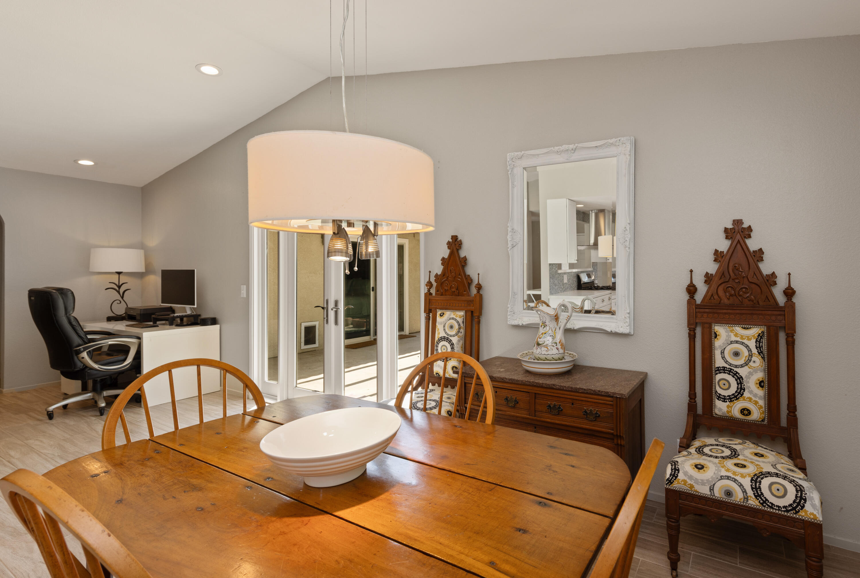 67255 Rango Road Cathedral City, CA 92234 - Photo 6 of 19 006DiningRoom
