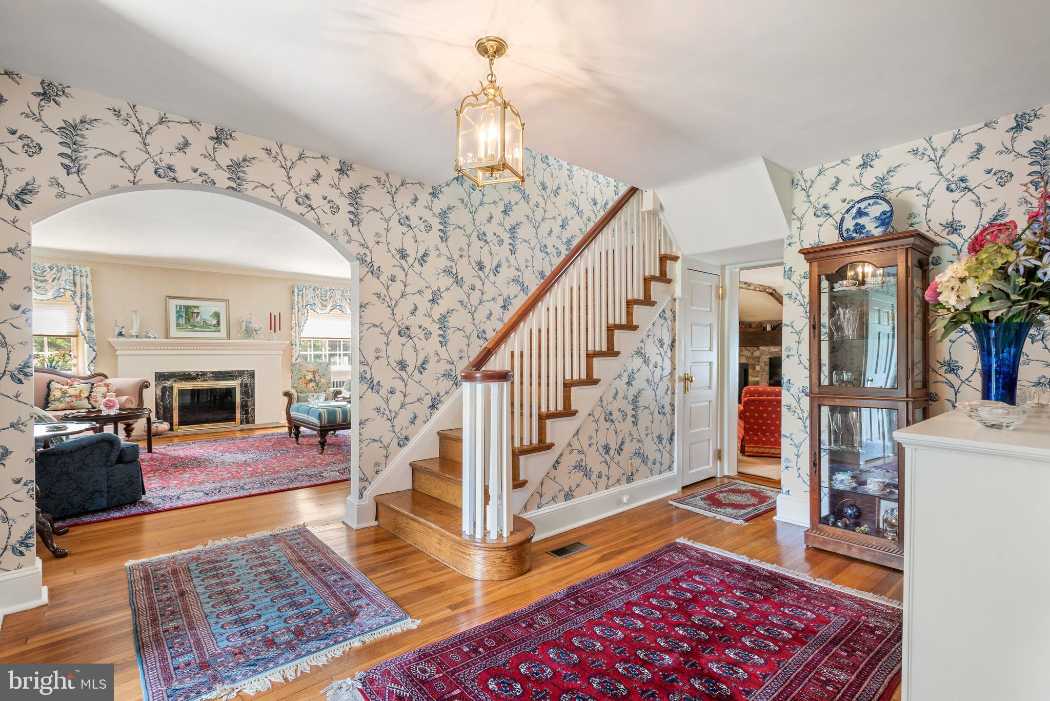 669 Richards Road Wayne, PA 19087 - Photo 4 of 45