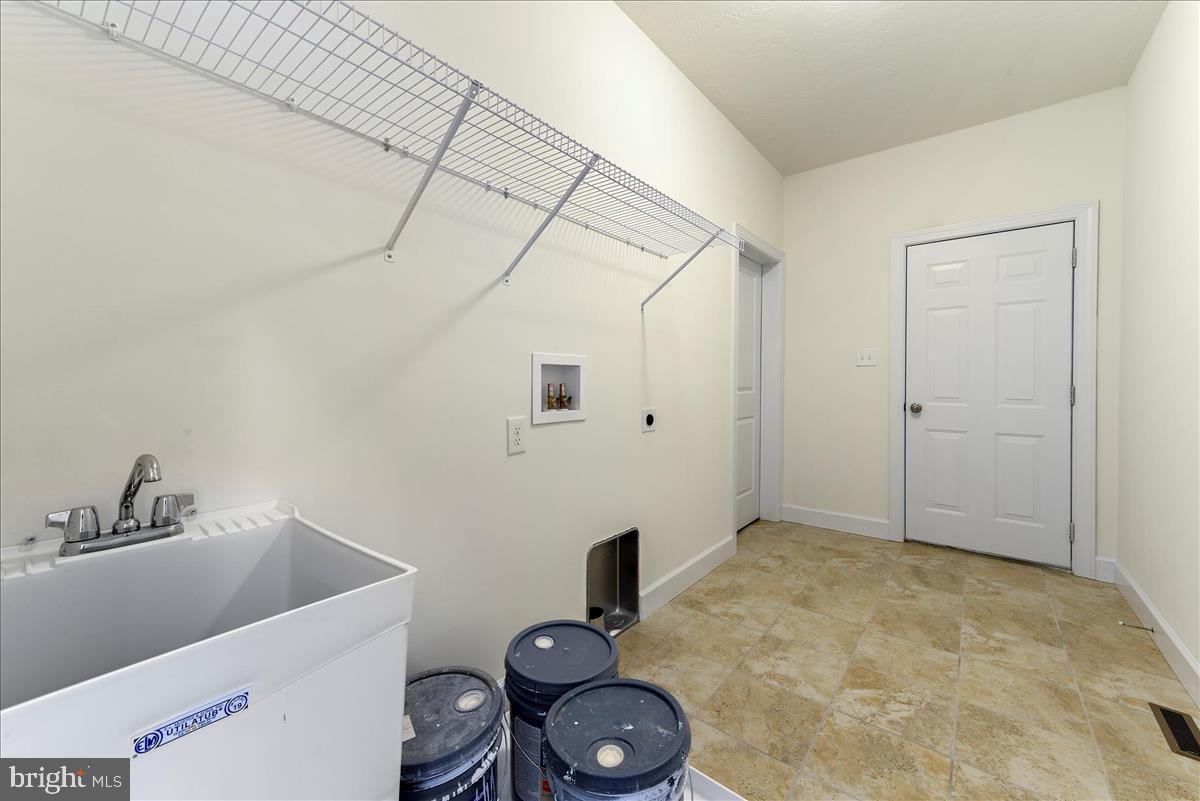 985 Beck Mill Road, Unit 7 Hanover, PA 17331 - Photo 22 of 23