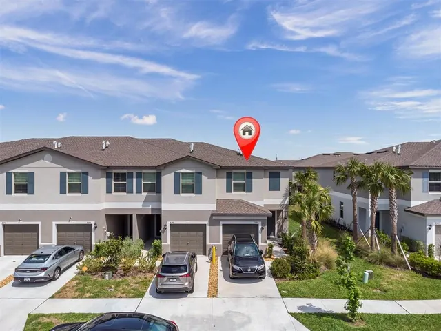 $299,000 | 8299 Crescent Oaks Drive, New Port Richey, FL 34655