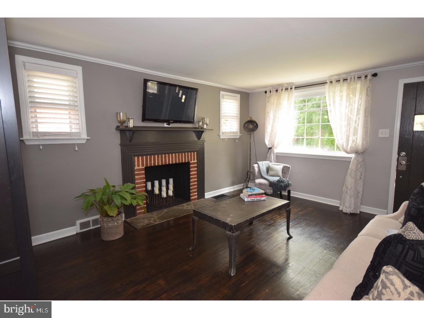 44 Barren Road Newtown Square, PA 19073 - Photo 3 of 20