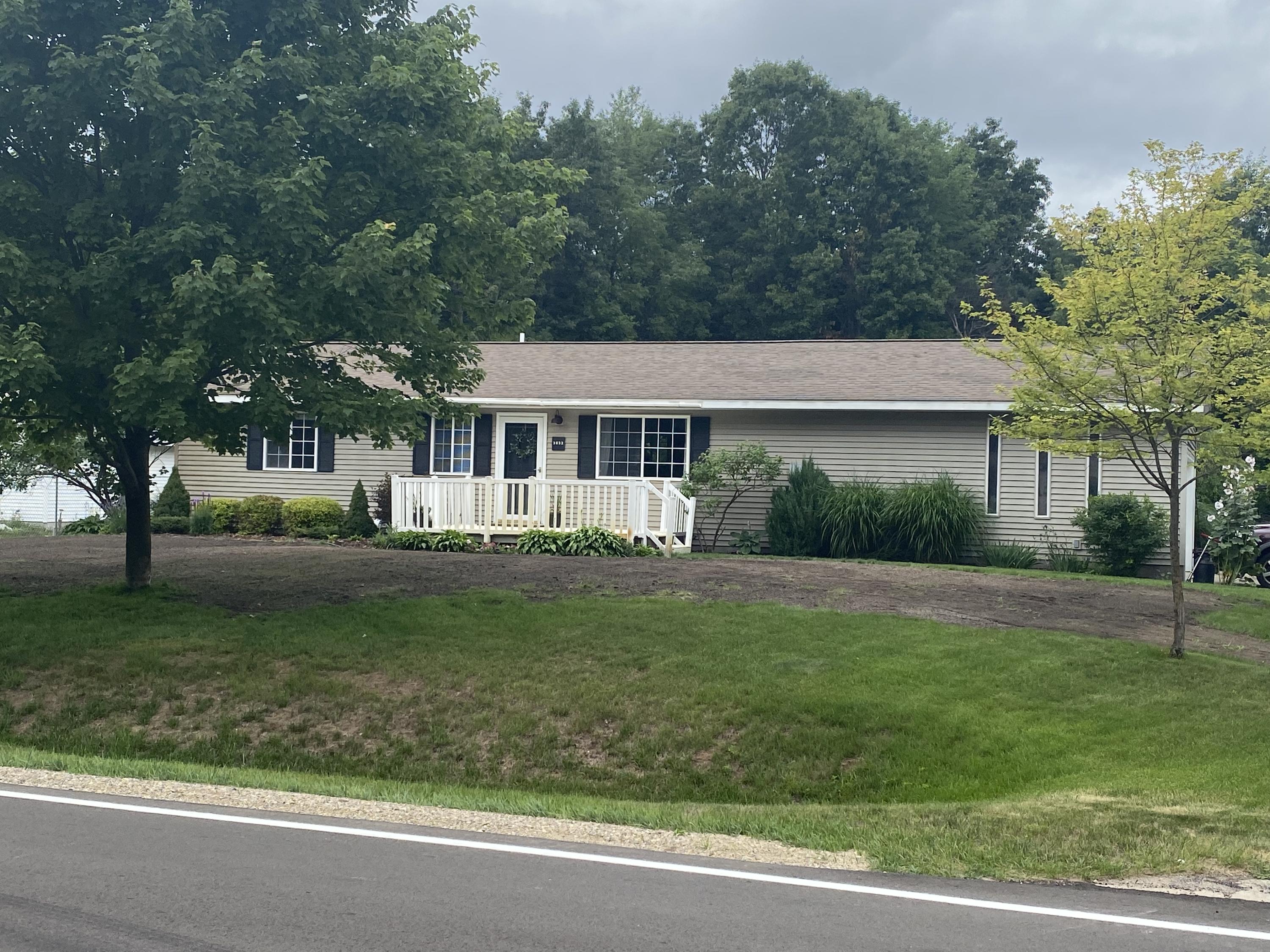 3032 Farr Road Fruitport, MI 49415 - Photo 1 of 27 front