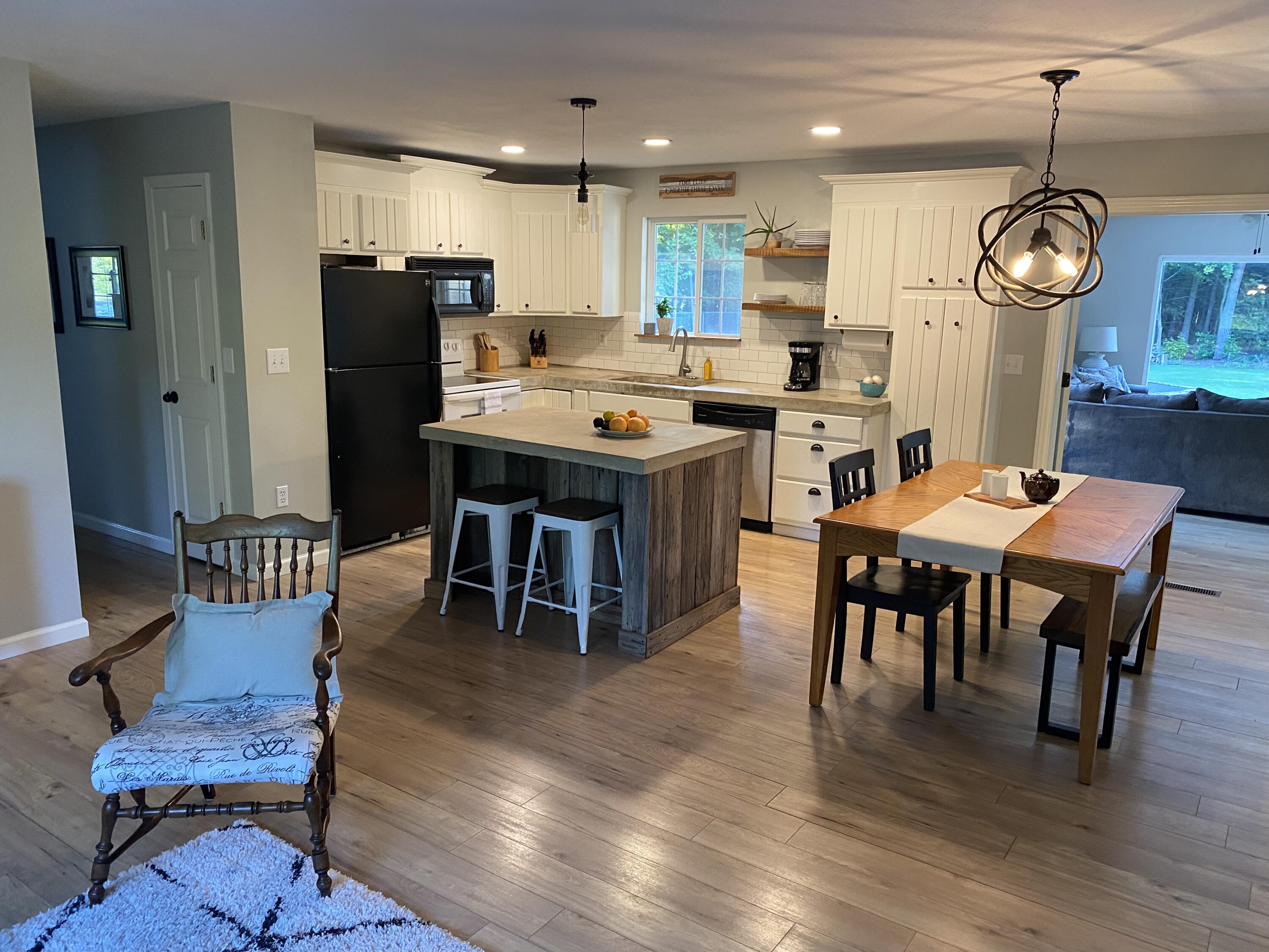 3032 Farr Road Fruitport, MI 49415 - Photo 4 of 27 2021-06-21 20.08.16