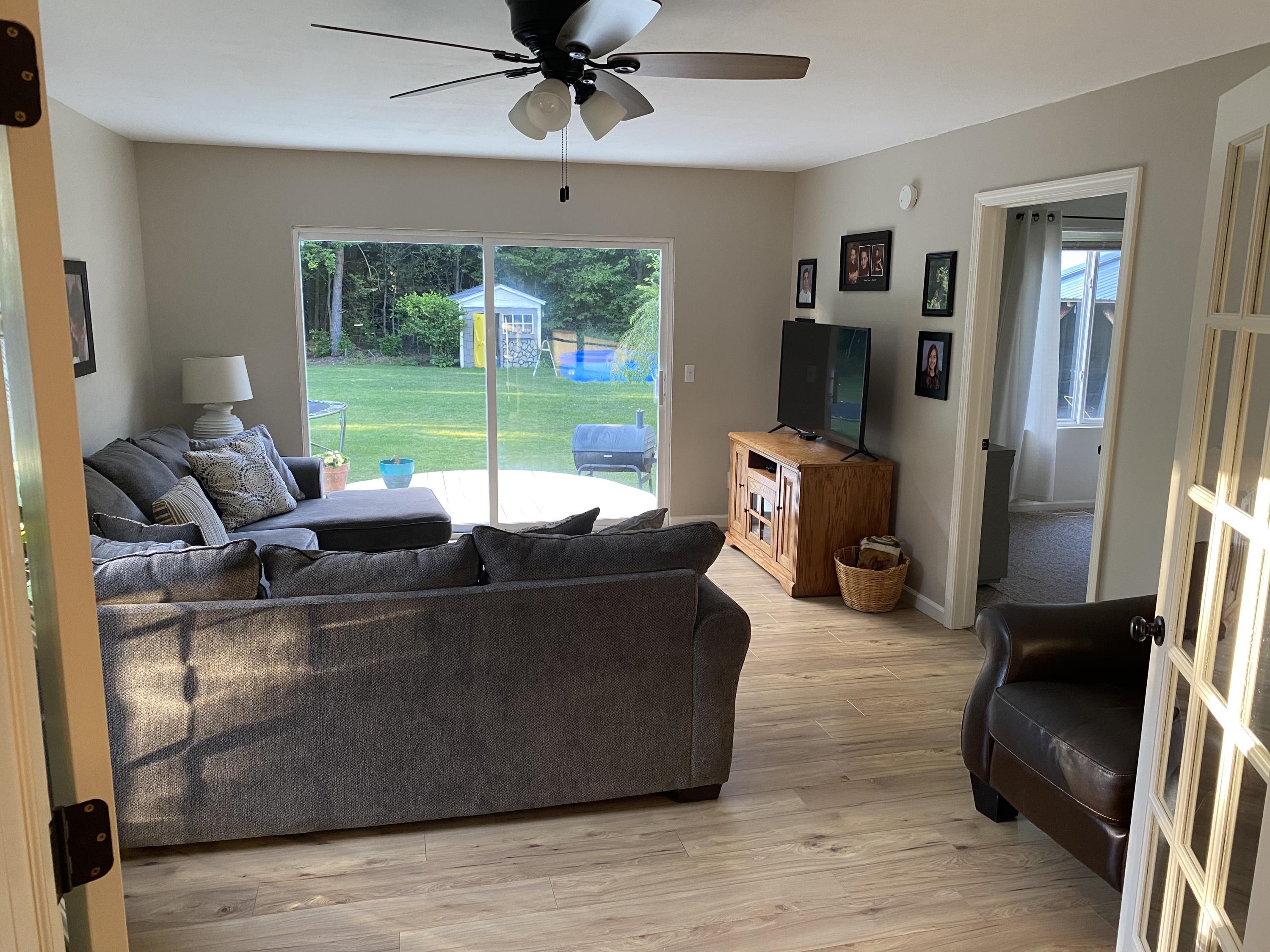 3032 Farr Road Fruitport, MI 49415 - Photo 7 of 27 2021-06-21 20.08.03