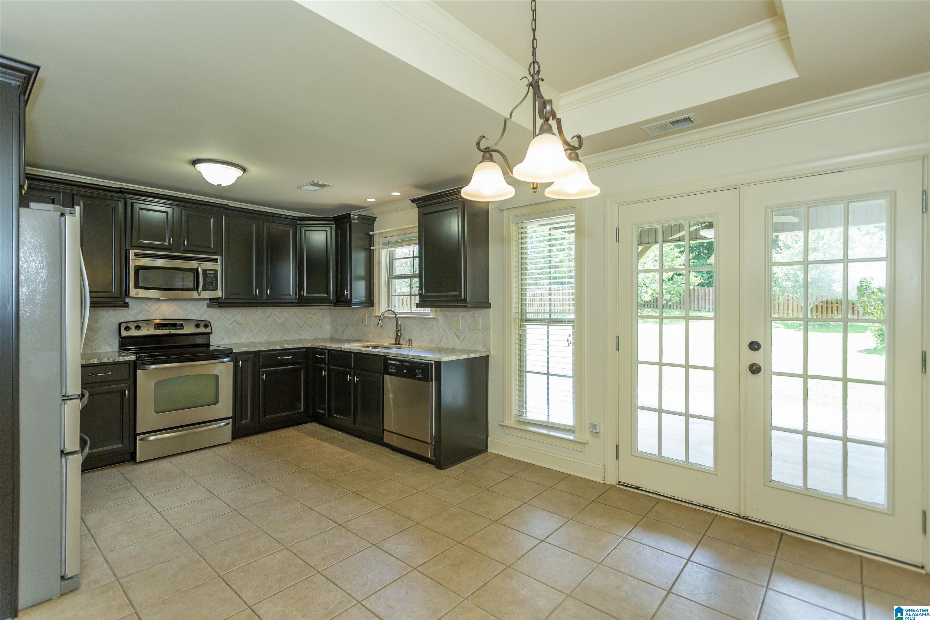 321 Lacey Avenue Alabaster, AL 35114 - Photo 16 of 32
