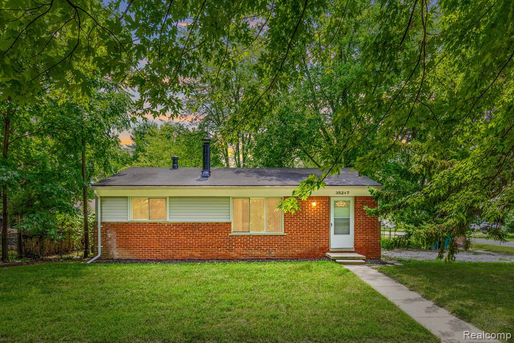 35247 Wick Road Romulus, MI 48174 - Photo 1 of 34