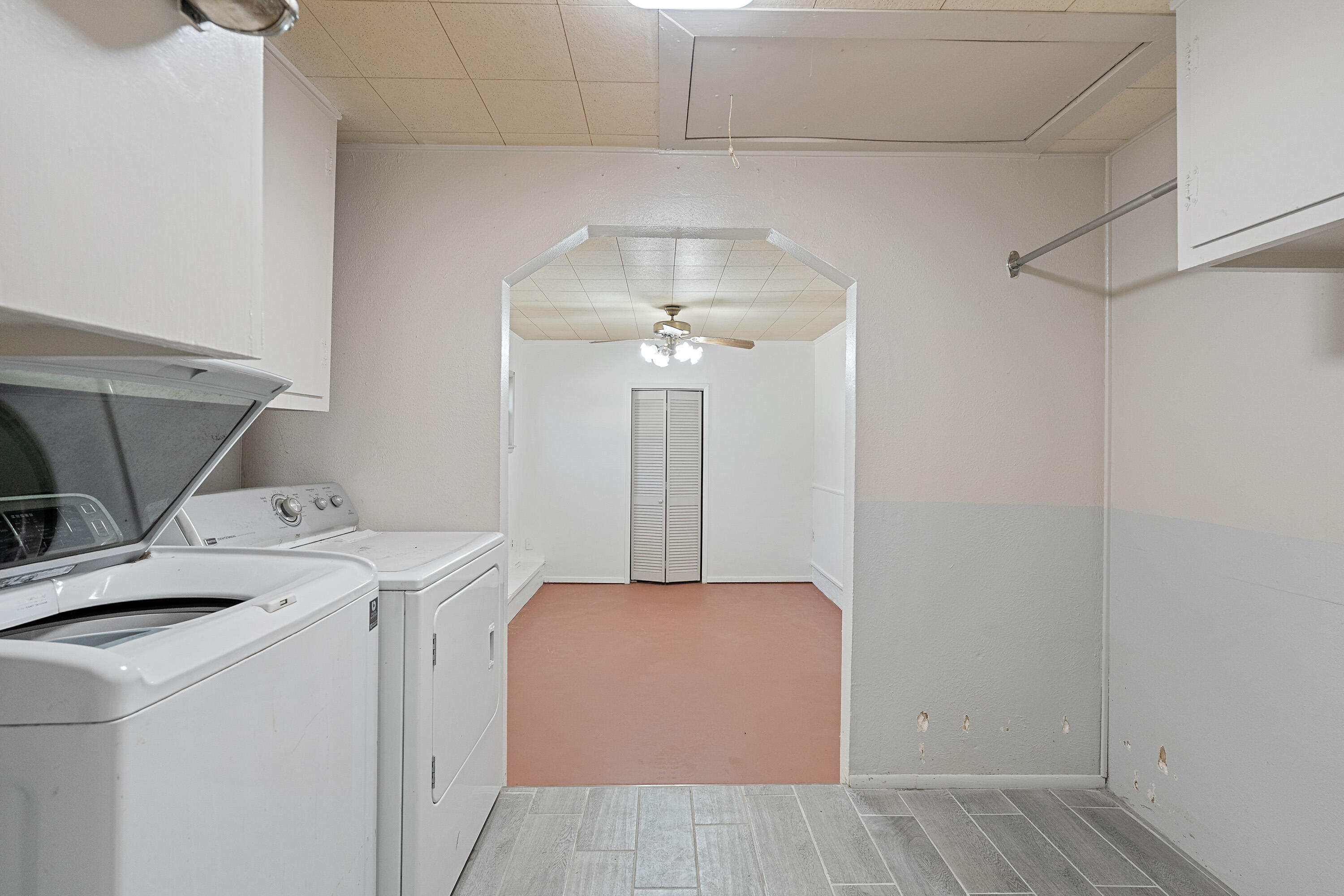 705 6th Street Wolfforth, TX 79382 - Photo 13 of 29 a utility room with dryer and washer