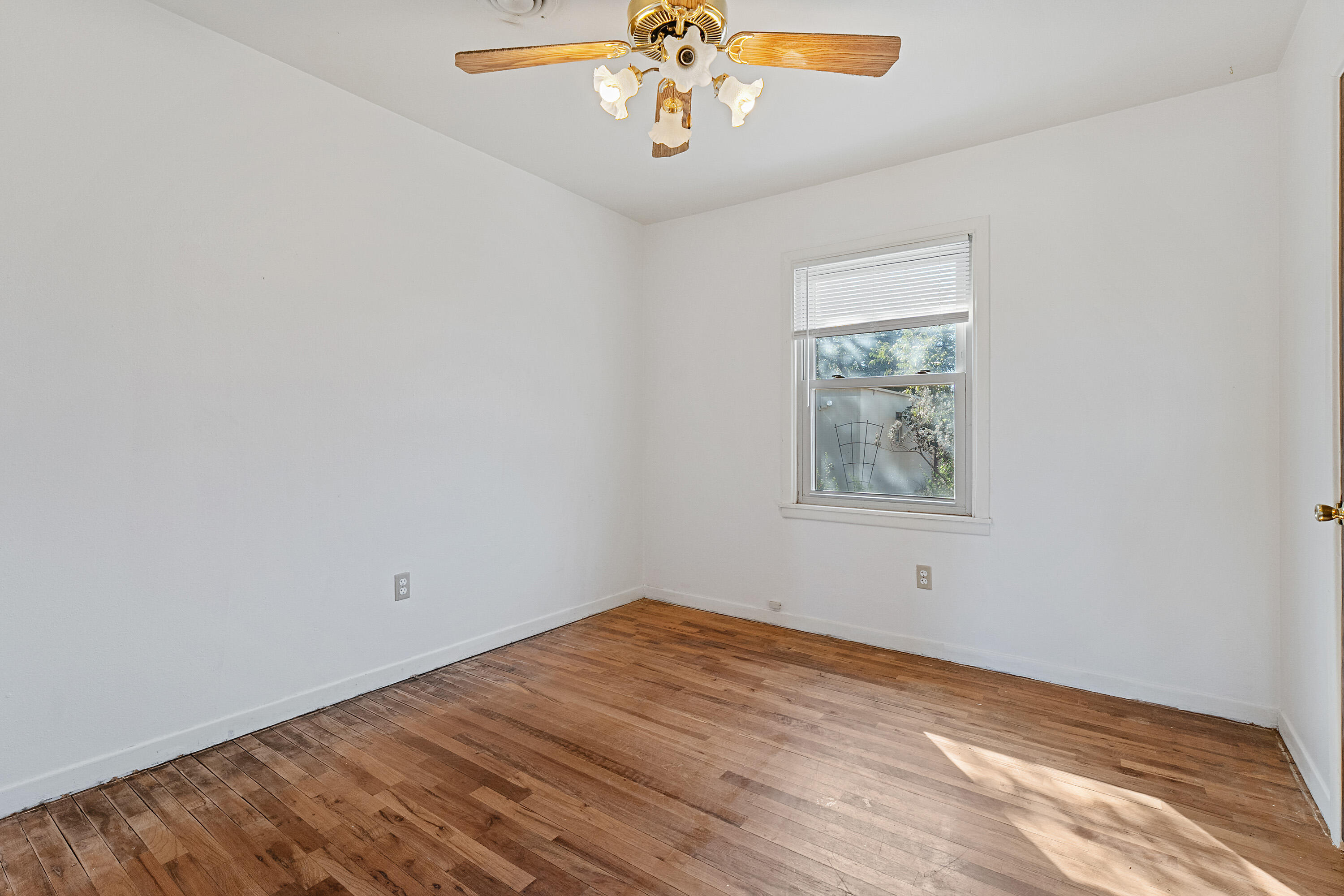 705 6th Street Wolfforth, TX 79382 - Photo 24 of 29 an empty room with a window