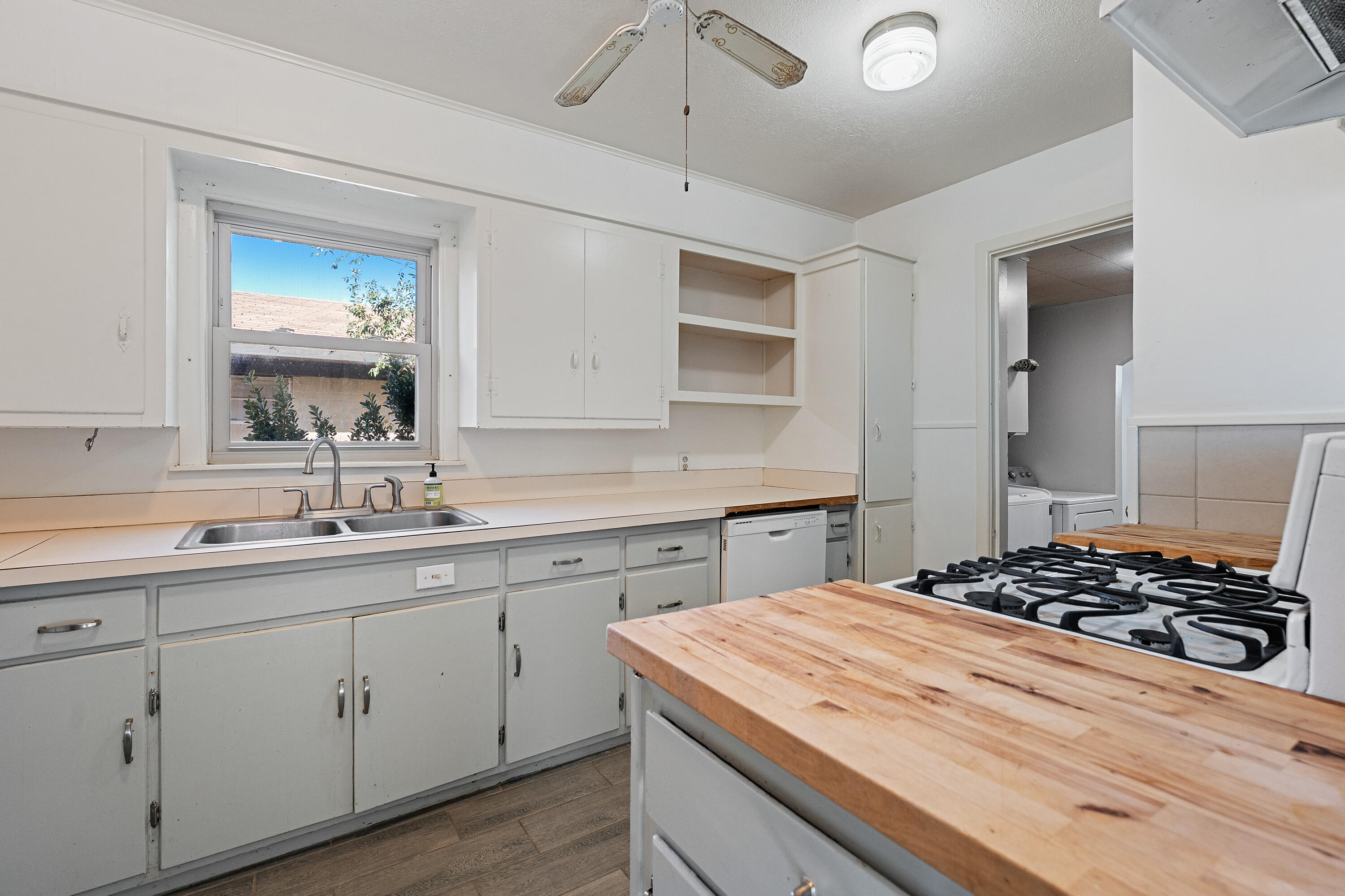 705 6th Street Wolfforth, TX 79382 - Photo 9 of 24 DSC00025